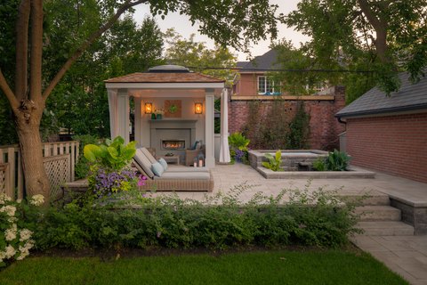 BEDFORD ROAD — Artistic Gardens