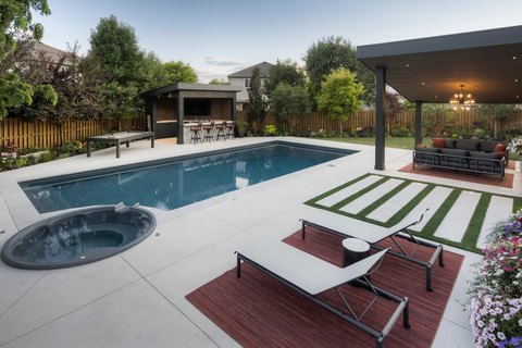 Create your dream outdoor space with the — Earthscape Landscape Design-Build-Maintain Toronto