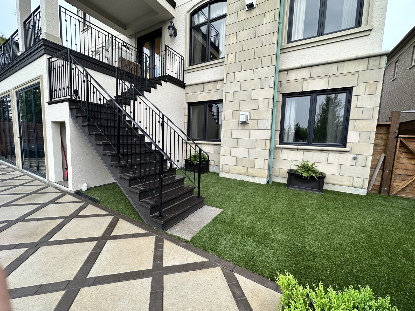 Noblegreen Turf & Landscaping - Toronto Artificial Grass landscape project